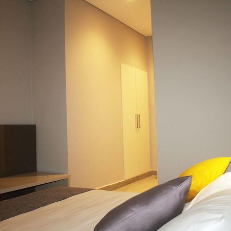 Urbano Hotel By Roots Wiaboman Экстерьер фото