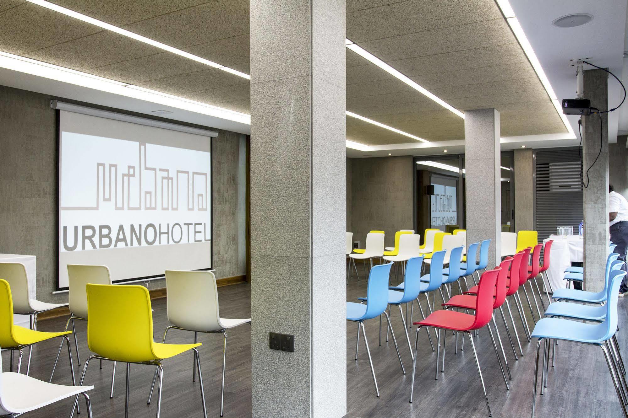 Urbano Hotel By Roots Wiaboman Экстерьер фото